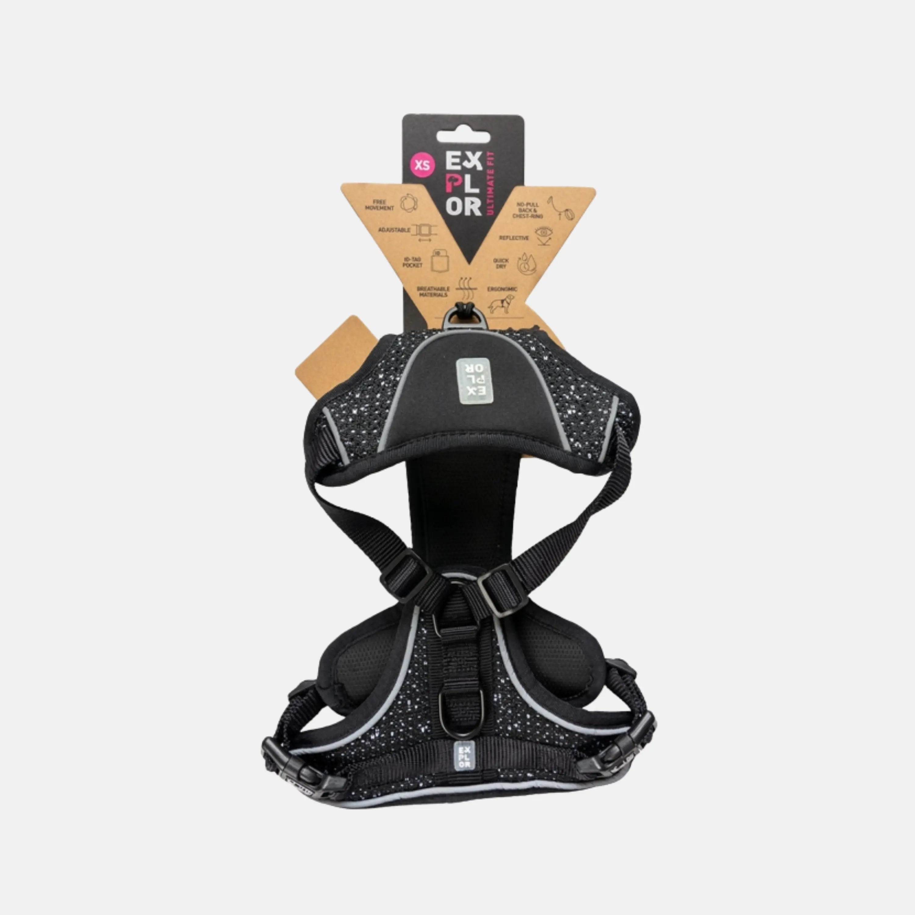 Das Bild zeigt das Duvoplus EXPLOR Ultimate Fit No-Pull-Geschirr in der Farbe Schwarz aus der Frontansicht. Das Material ist strapazierfähig, leicht, atmungsaktiv und schnell trocknend.