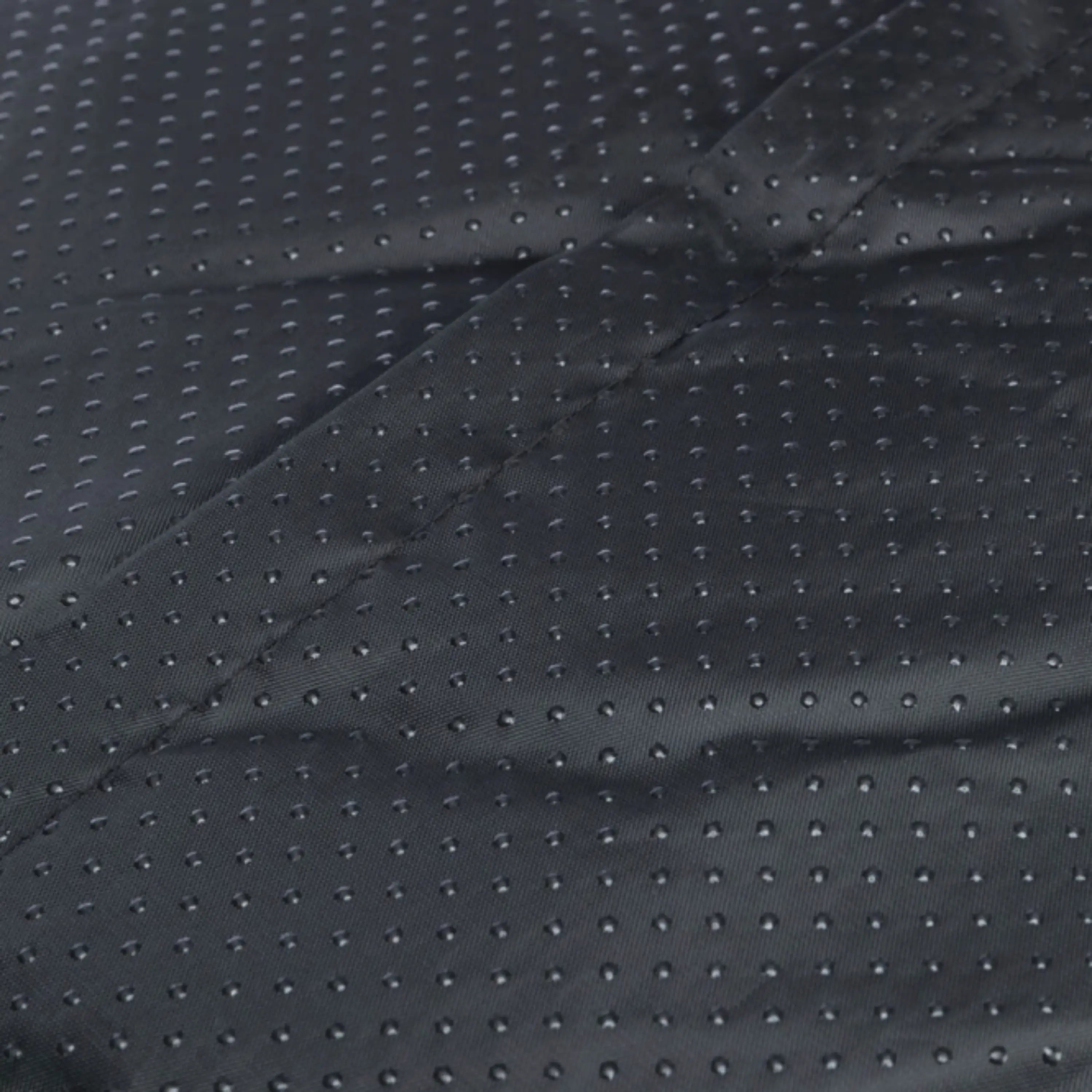 Das Bild zeigt die Unterseite von dem Trixie Bett Yelina in der Farbe Schwarz/Grau.