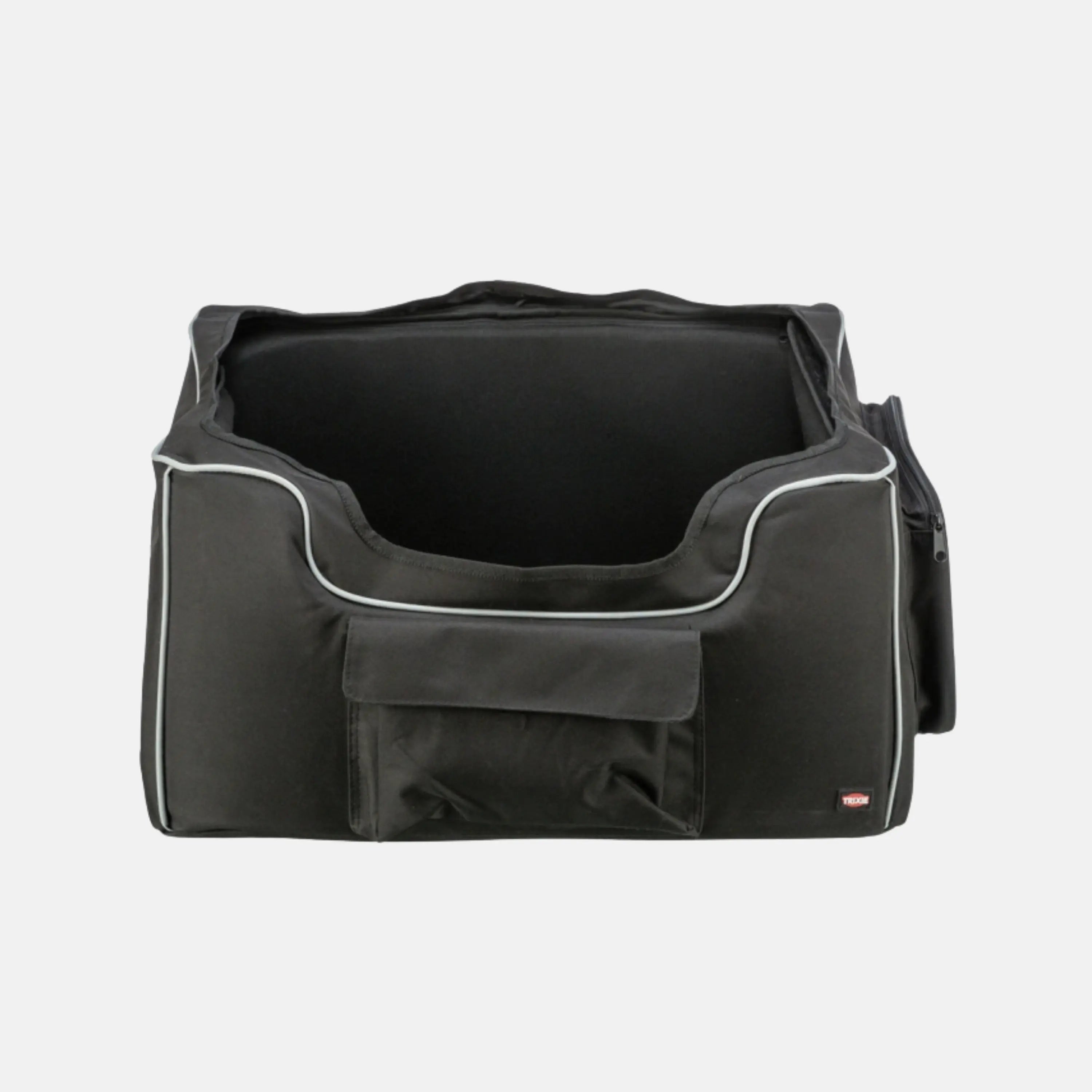 Das Bild zeigt den Trixie Autositz Midi aus der Frontansicht. Der Autositz ist zusammenklappbar und hat die Maße 56 x 37 x 36 cm.