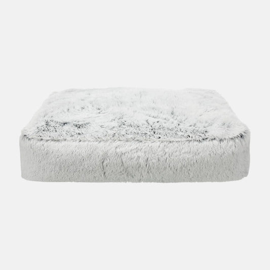 Das Bild zeigt das Trixie Kissen Harvey in den Farben Weiß und Schwarz. Abgebildet ist das Kissen in der Frontansicht.